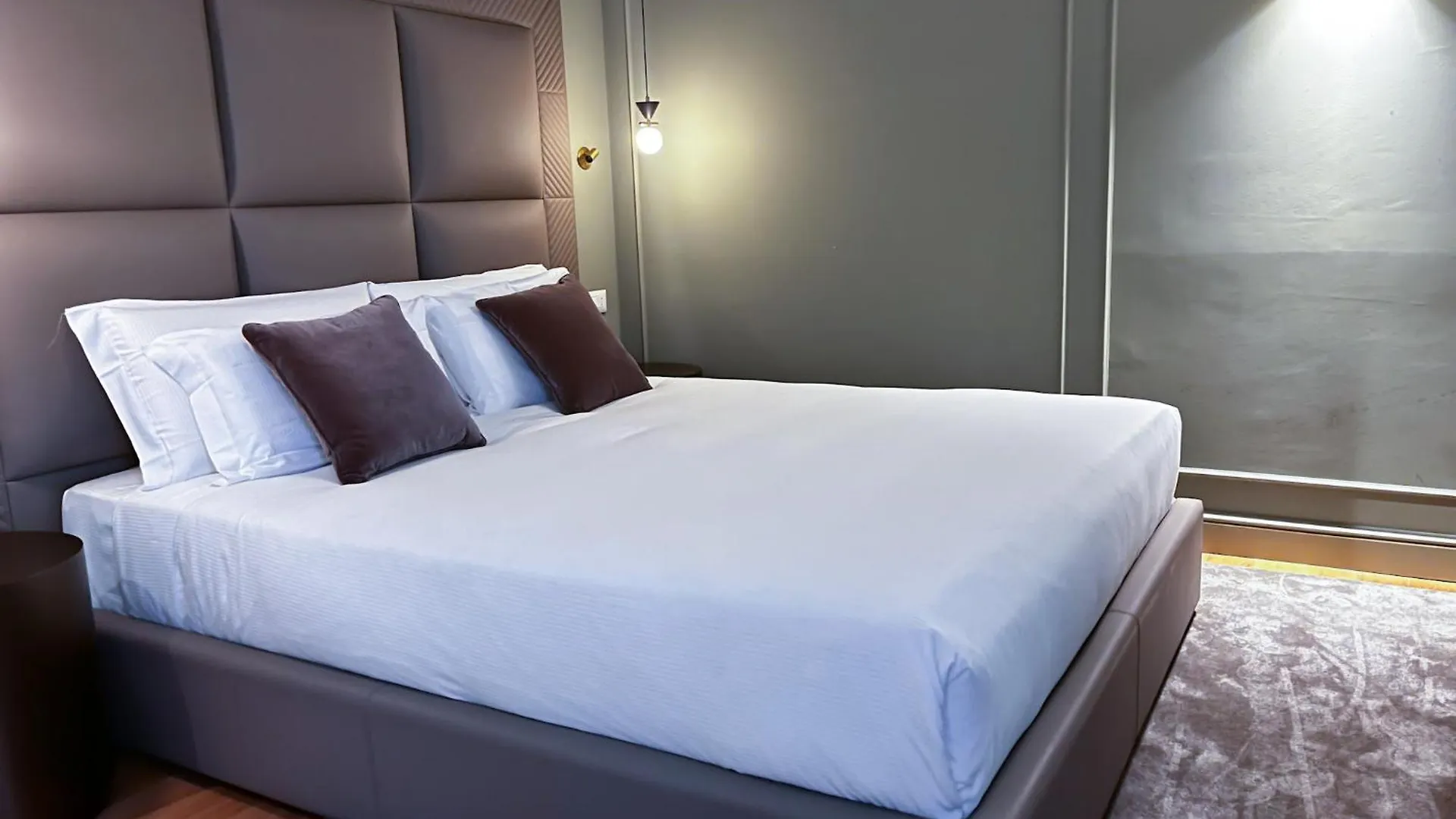 Prestige Boutique Homes - Piazza Duomo Mailand 0*,
