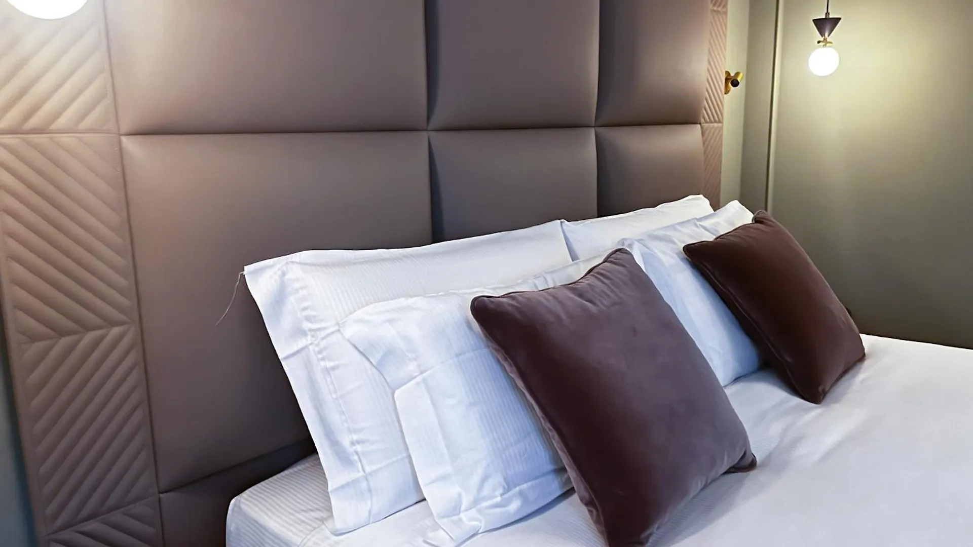 Prestige Boutique Homes - Piazza Duomo Mailand Apartment