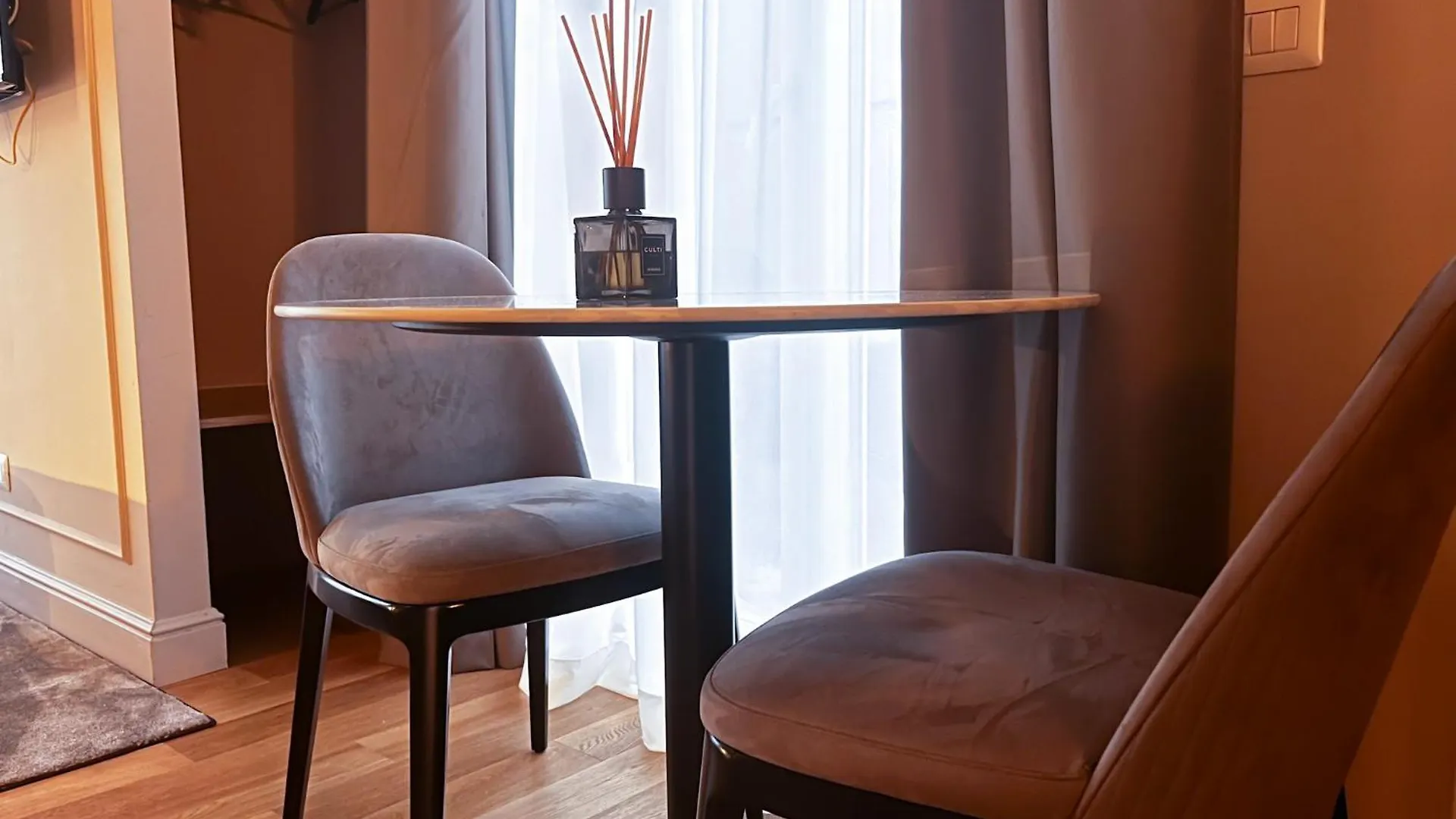 Prestige Boutique Homes - Piazza Duomo Mailand Apartment