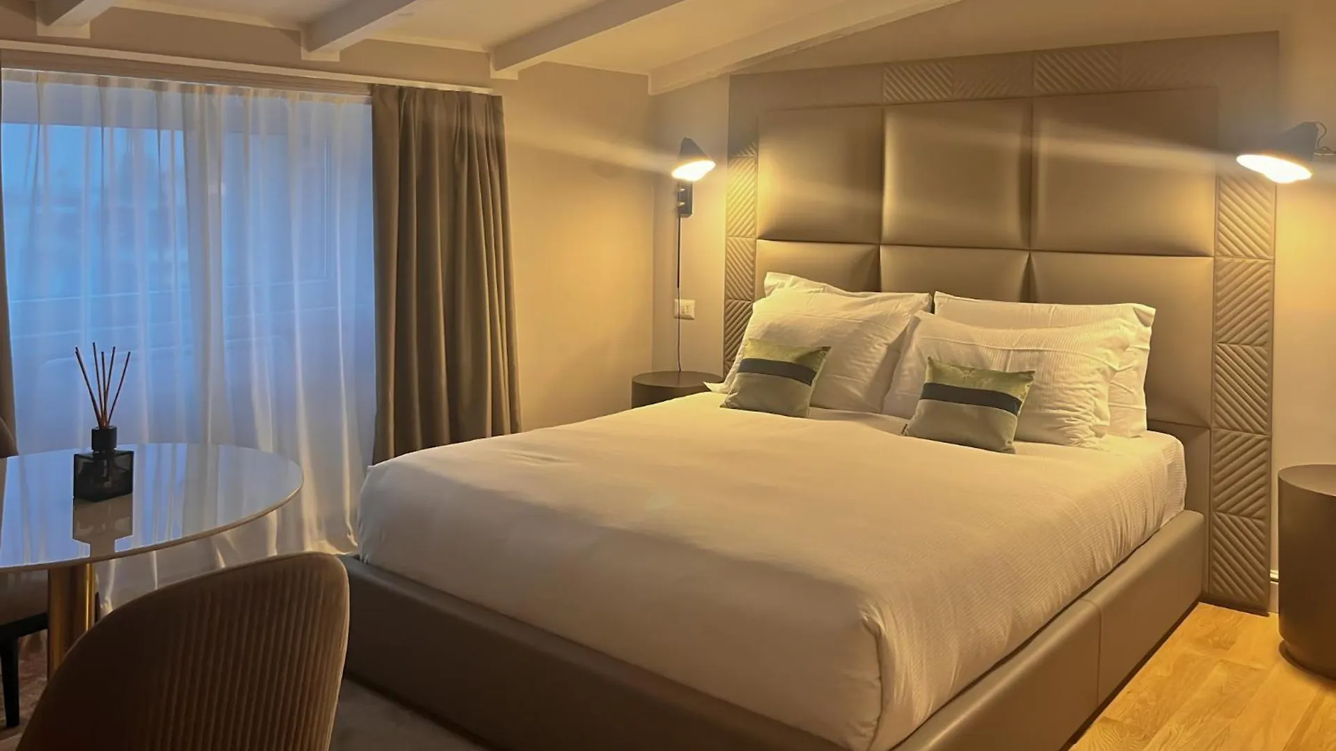 מילאנו Prestige Boutique Homes - Piazza Duomo 0*,  איטליה