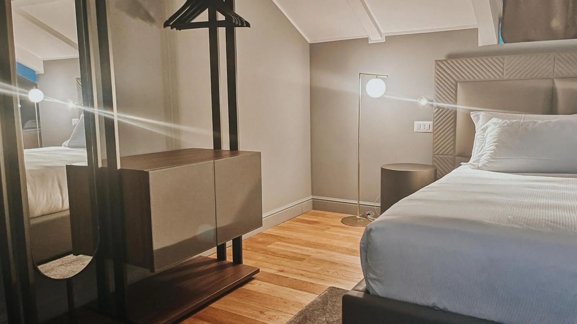 מילאנו Prestige Boutique Homes - Piazza Duomo 0*,  איטליה